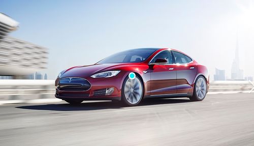 芯片短缺下的汽車業博弈 特斯拉預付款保供與通用工廠重啟的深層解讀